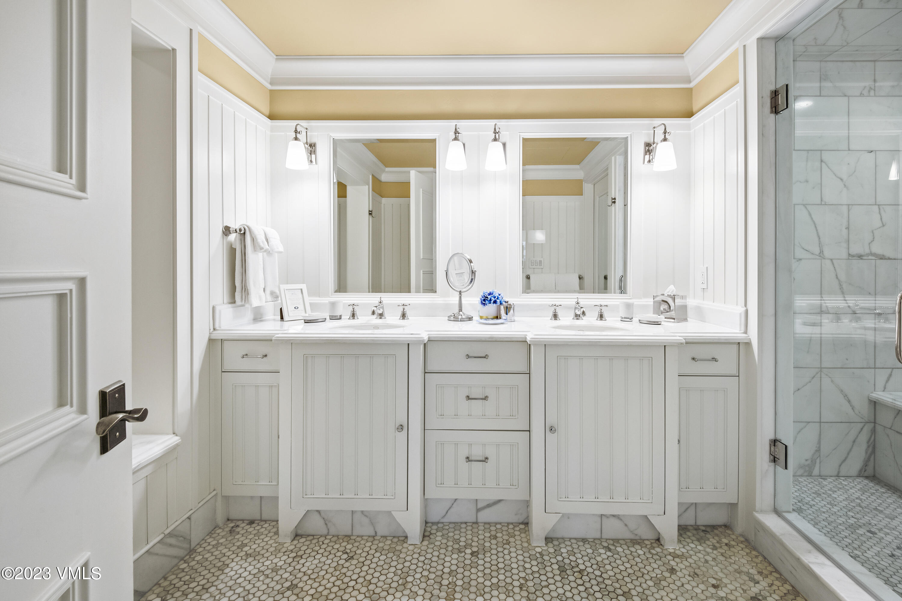 1 Willow Bridge Road, Unit 32F Vail, CO 81657 - Photo 17 of 41 a bathroom with a sink and a mirror