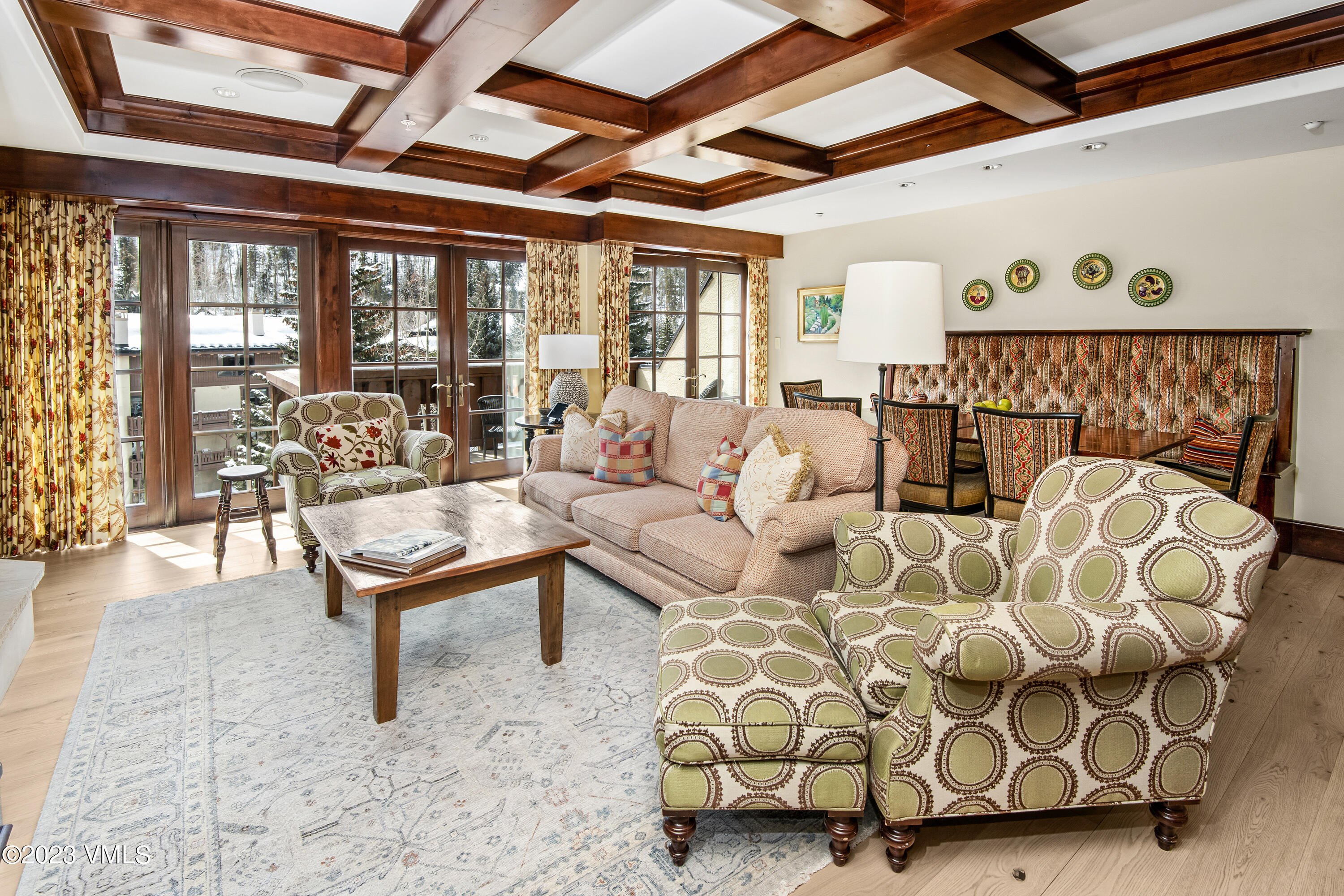 1 Willow Bridge Road, Unit 32F Vail, CO 81657 - Photo 3 of 41 a living room with furniture