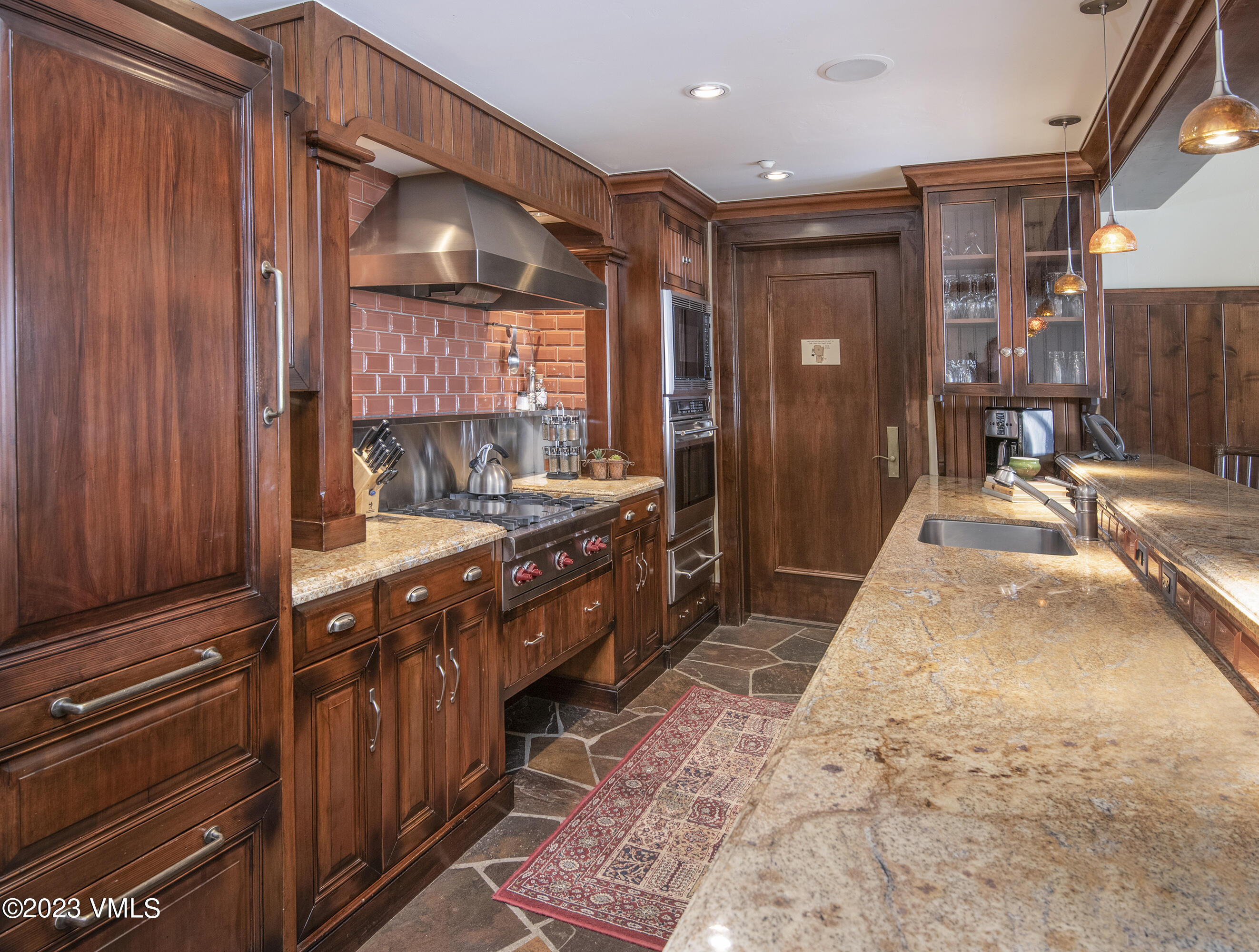 1 Willow Bridge Road, Unit 32F Vail, CO 81657 - Photo 8 of 41 a spacious bathroom with a sink and a large mirror