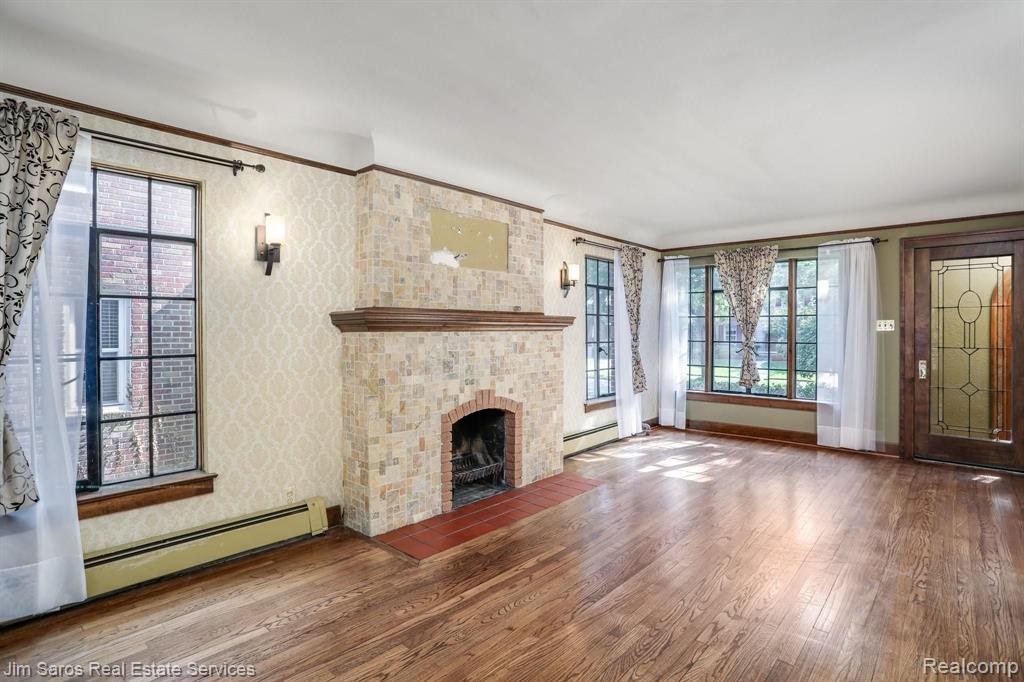 328 Fisher Road Grosse Pointe Farms, MI 48230 - Photo 11 of 24