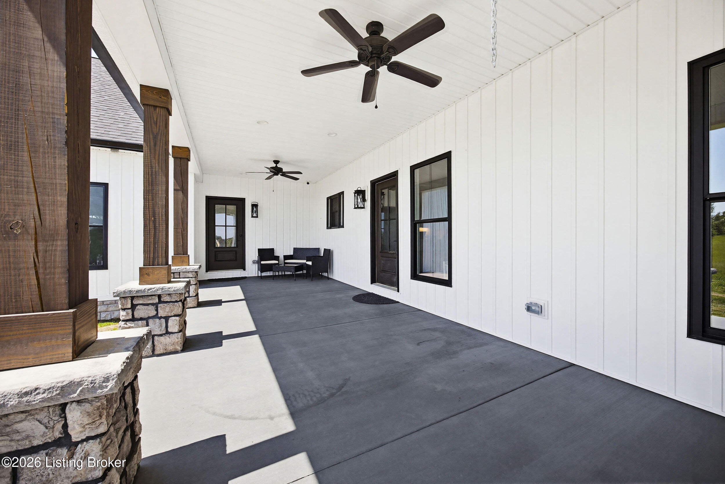 154 Farm View Drive Springfield, KY 40069 - Photo 13 of 61 154FarmviewDr-9
