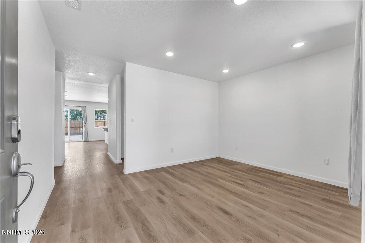 6778 Shell Court Fernley, NV 89408 - Photo 8 of 60 07-6778 Shell Ct Fernley NV 89408 2 (48