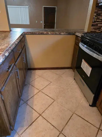 $385,000 | 704 South H Street, Imperial, CA 92251