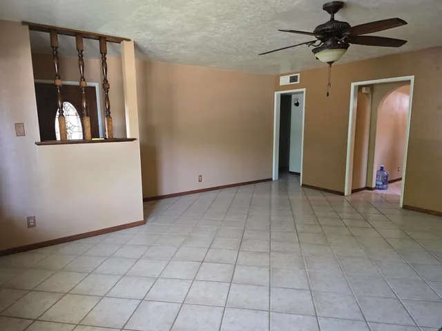 $385,000 | 704 South H Street, Imperial, CA 92251