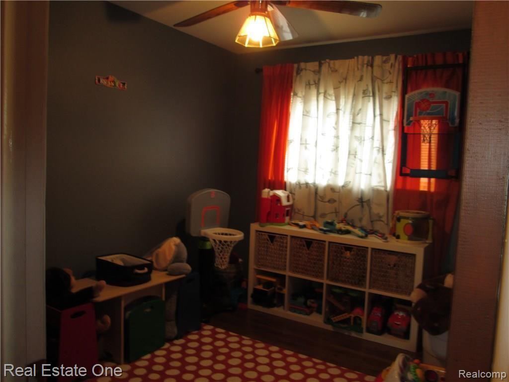19193 Rensellor Street Livonia, MI 48152 - Photo 14 of 19 BED_3.JPG