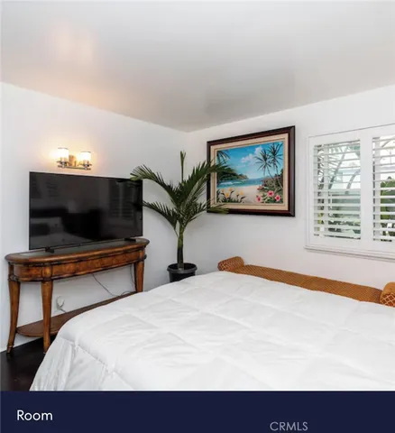 $7,000 | 210 10th Street, Huntington Beach, CA 92648