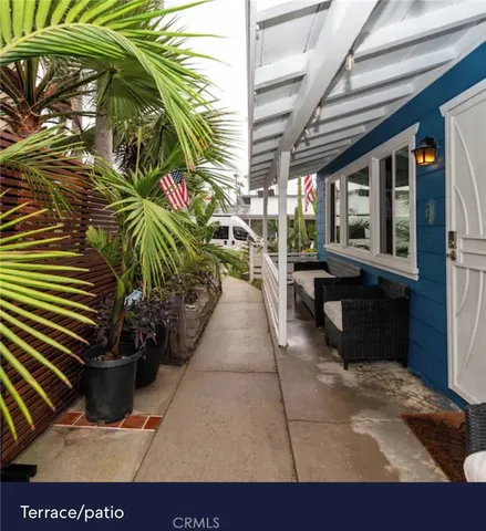 $7,000 | 210 10th Street, Huntington Beach, CA 92648