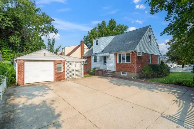 $769,000 | 84 Meyer Avenue, Valley Stream, NY 11580