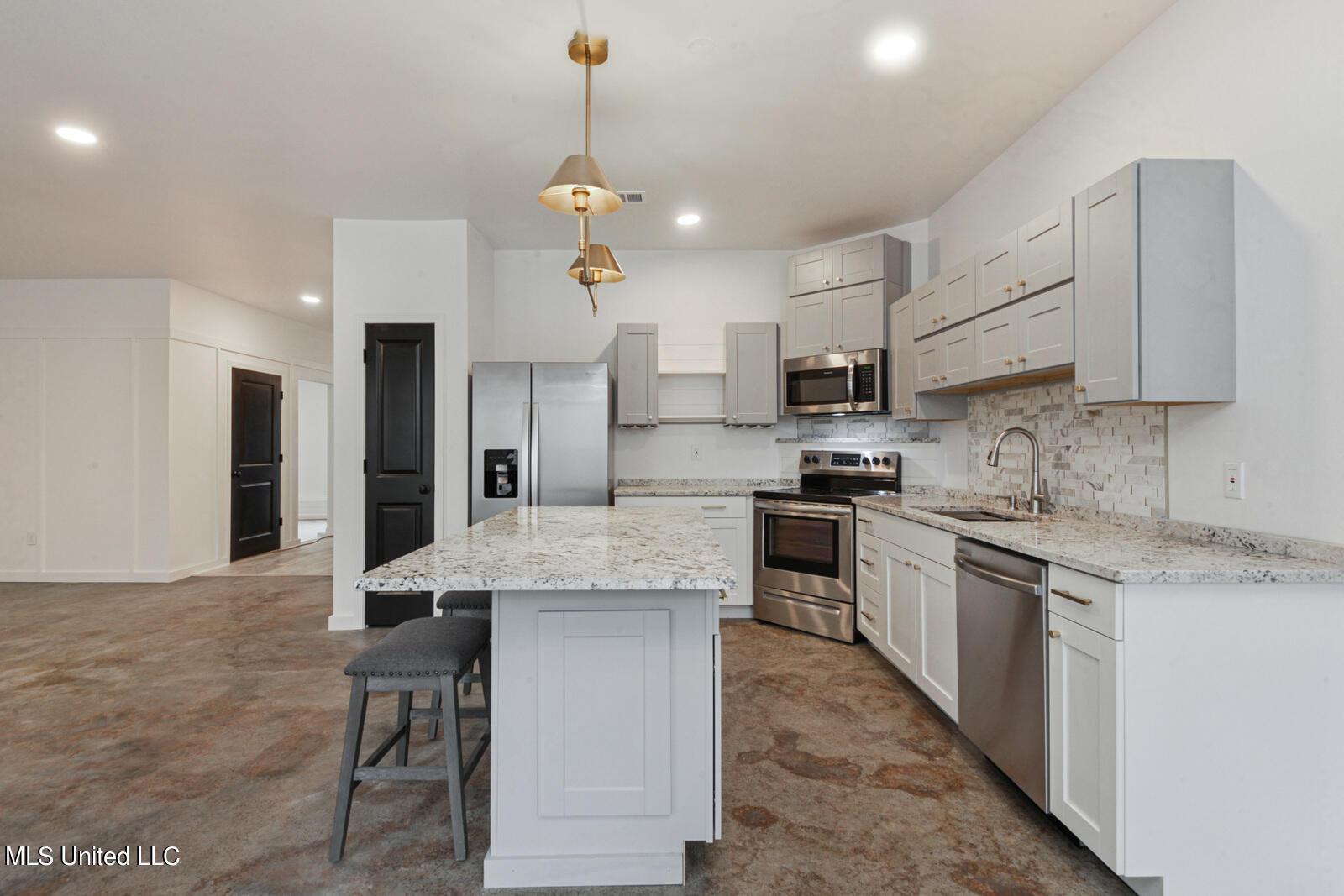 19085 East Highland Drive Saucier, MS 39574 - Photo 14 of 28 202591_014_1600x1067_mls