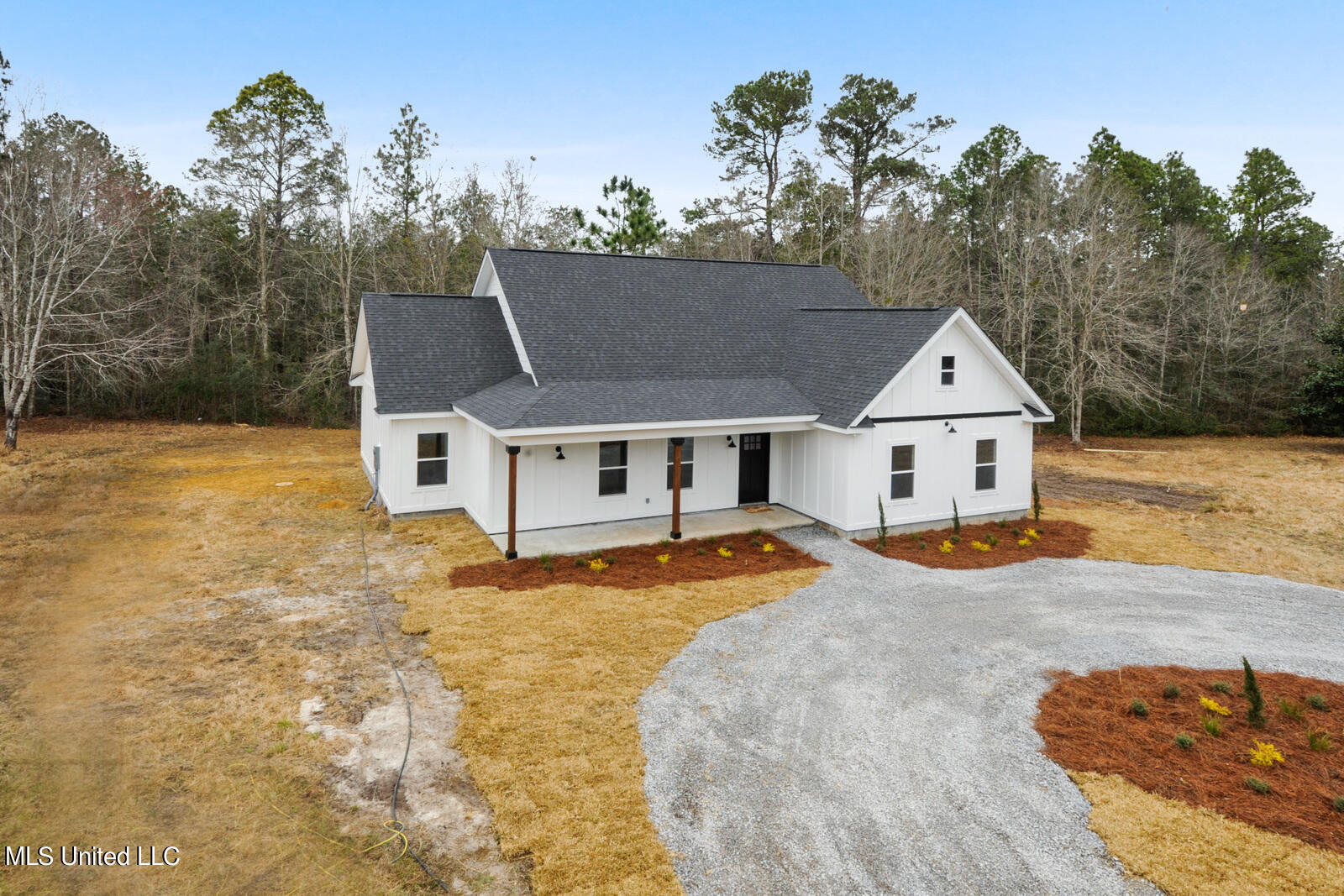 19085 East Highland Drive Saucier, MS 39574 - Photo 2 of 28 202591_002_1600x1067_mls