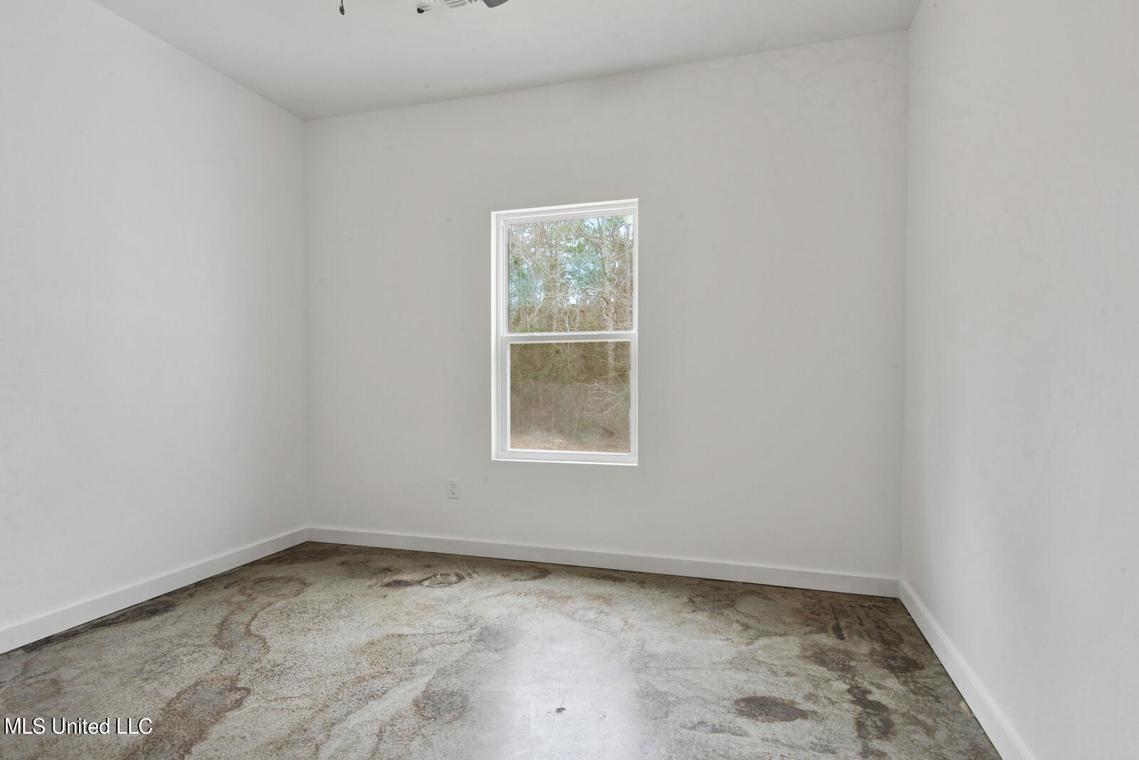 19085 East Highland Drive Saucier, MS 39574 - Photo 25 of 28 202591_025_1600x1067_mls