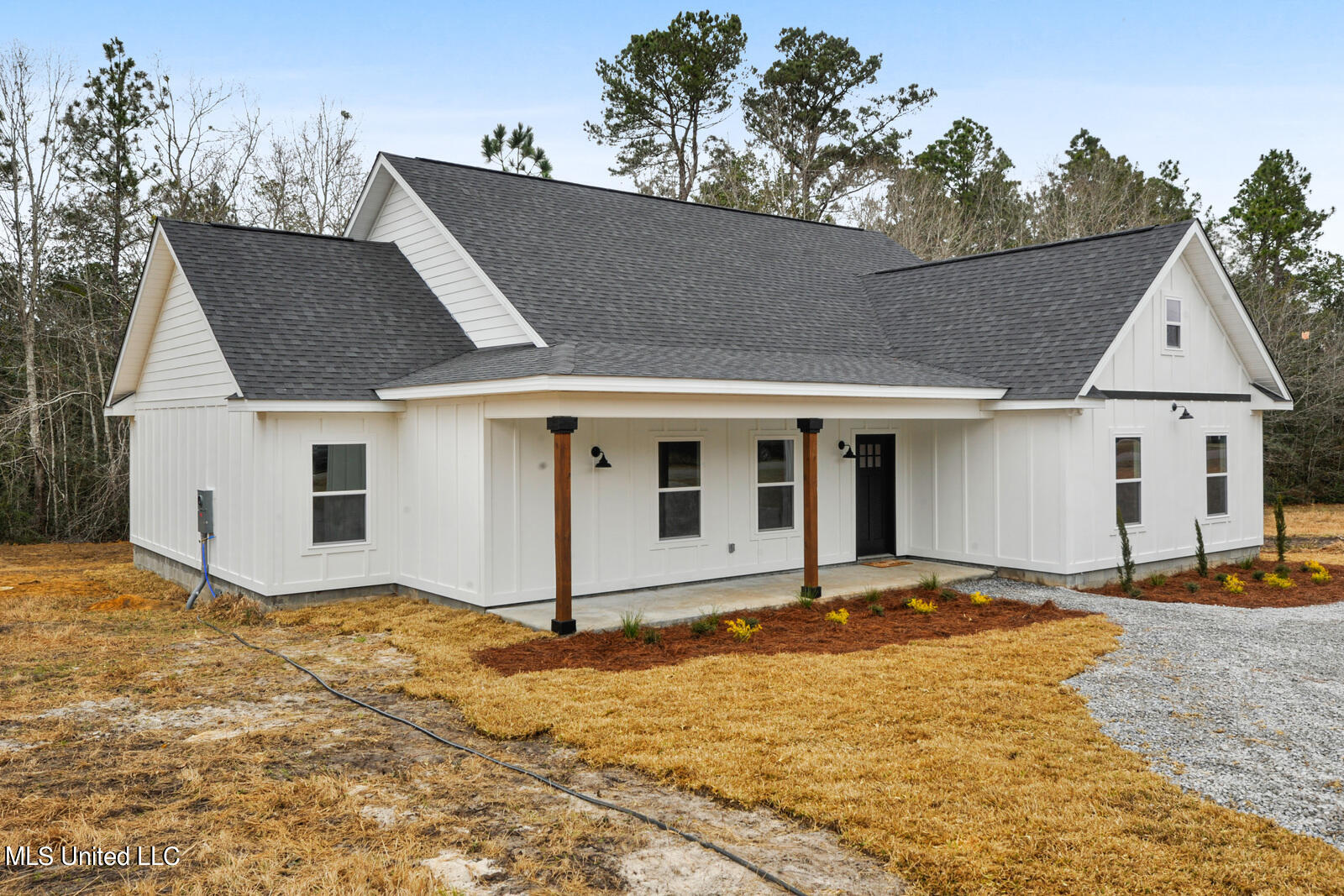 19085 East Highland Drive Saucier, MS 39574 - Photo 3 of 28 202591_003_1600x1067_mls