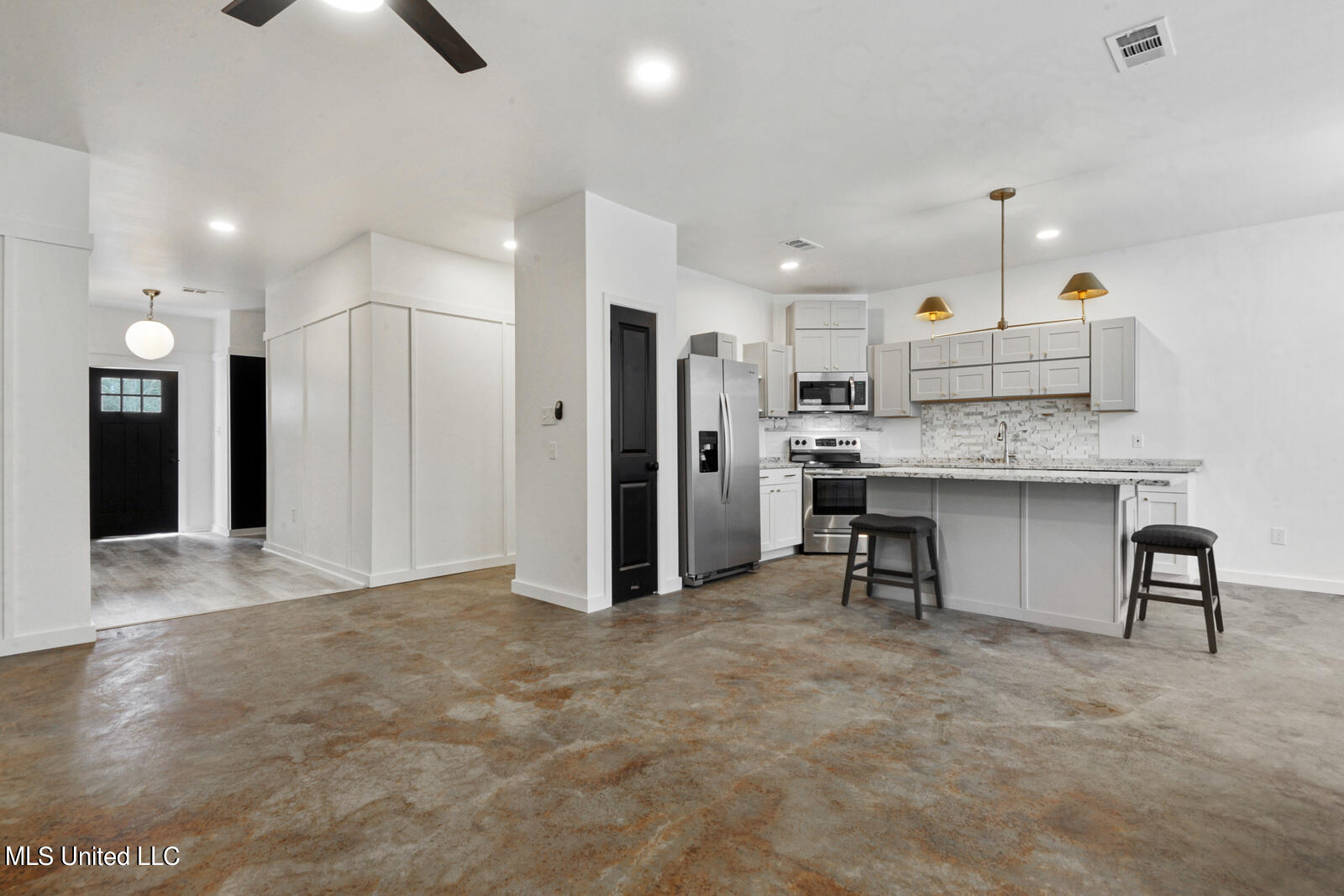 19085 East Highland Drive Saucier, MS 39574 - Photo 9 of 28 202591_009_1600x1067_mls