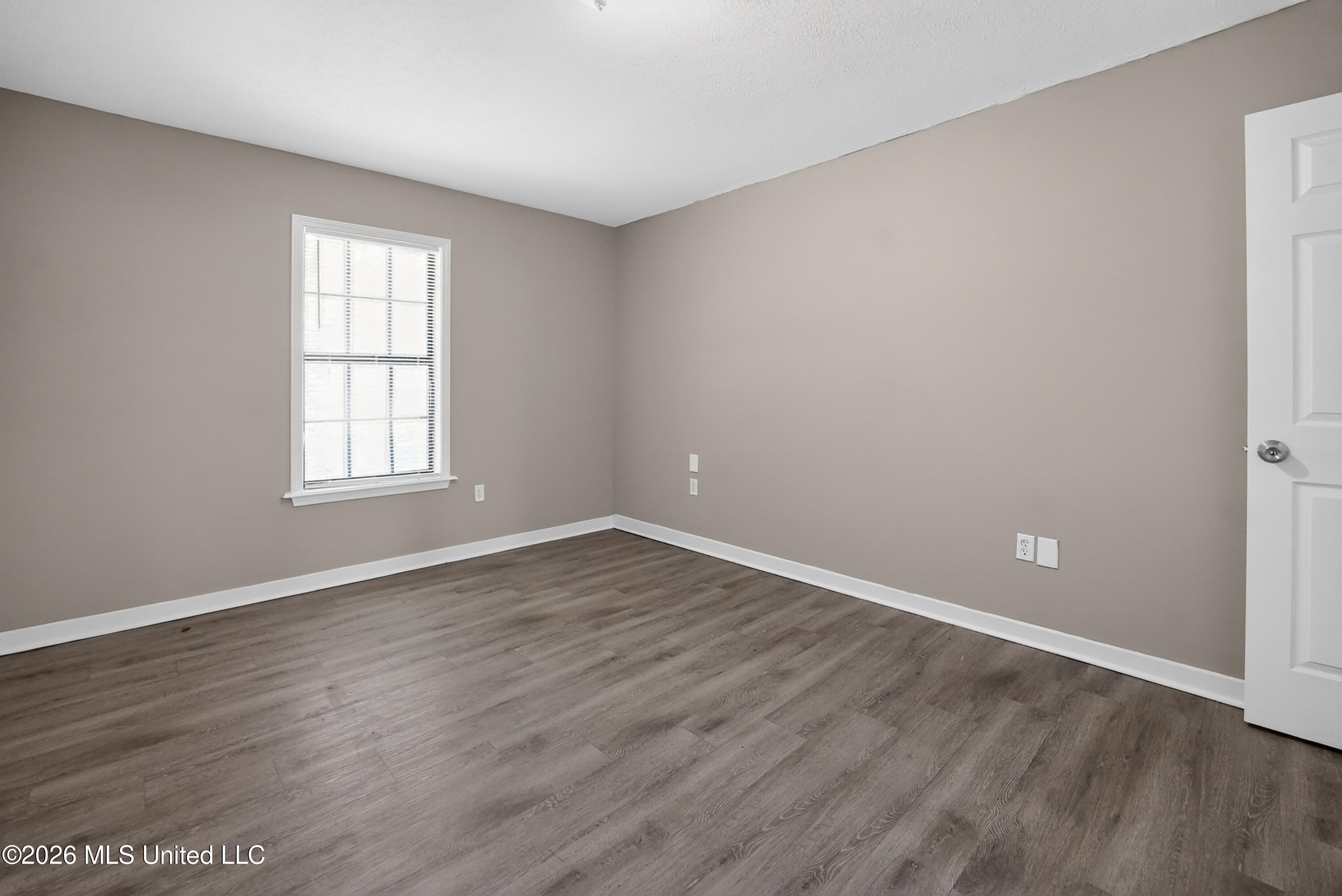 125 Brandy Run Road Brandon, MS 39047 - Photo 34 of 45 13_125_Brandy_Run_Rd_Brandon-Living_room