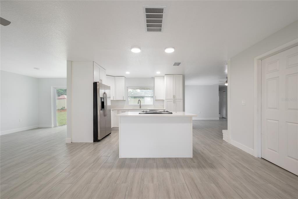 328 Alpine Street Altamonte Springs, FL 32701 - Photo 5 of 33 Gallery Image 5