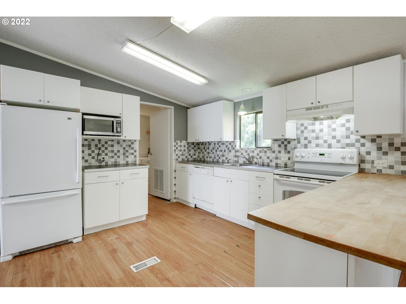 17655 Bluff Road, Unit 45 Sandy, OR 97055 - Photo 10 of 31