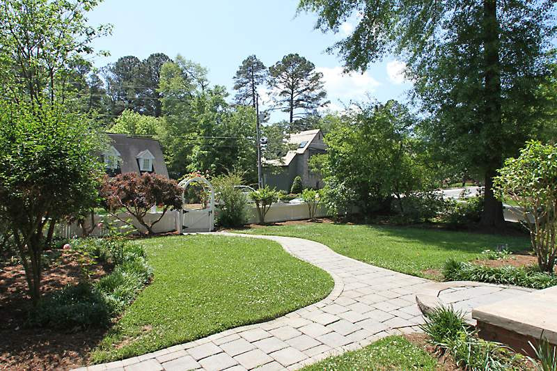 2634 Churchill Road Raleigh, NC 27608 - Photo 2 of 23 Front Yard