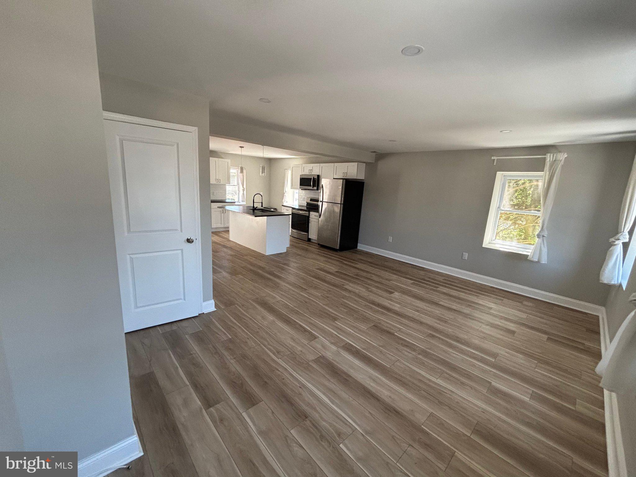 5543 Ridge Avenue Philadelphia, PA 19128 - Photo 9 of 24