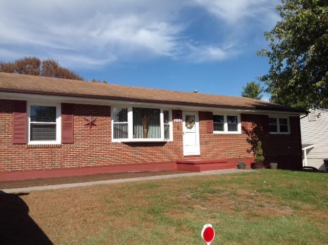 526 Santee Road Roanoke, VA 24019 - Photo 4 of 28 SANTEE.FRONT