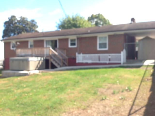 526 Santee Road Roanoke, VA 24019 - Photo 7 of 28 Back of House
