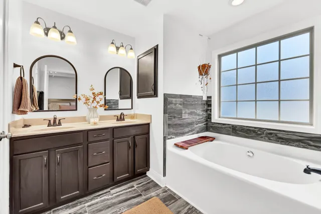 $2,500 | 1838 Patricia Drive, Clarksville, TN 37040