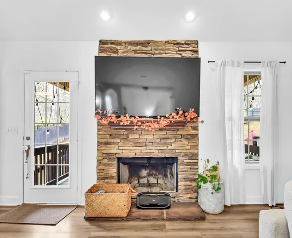 $2,500 | 1838 Patricia Drive, Clarksville, TN 37040