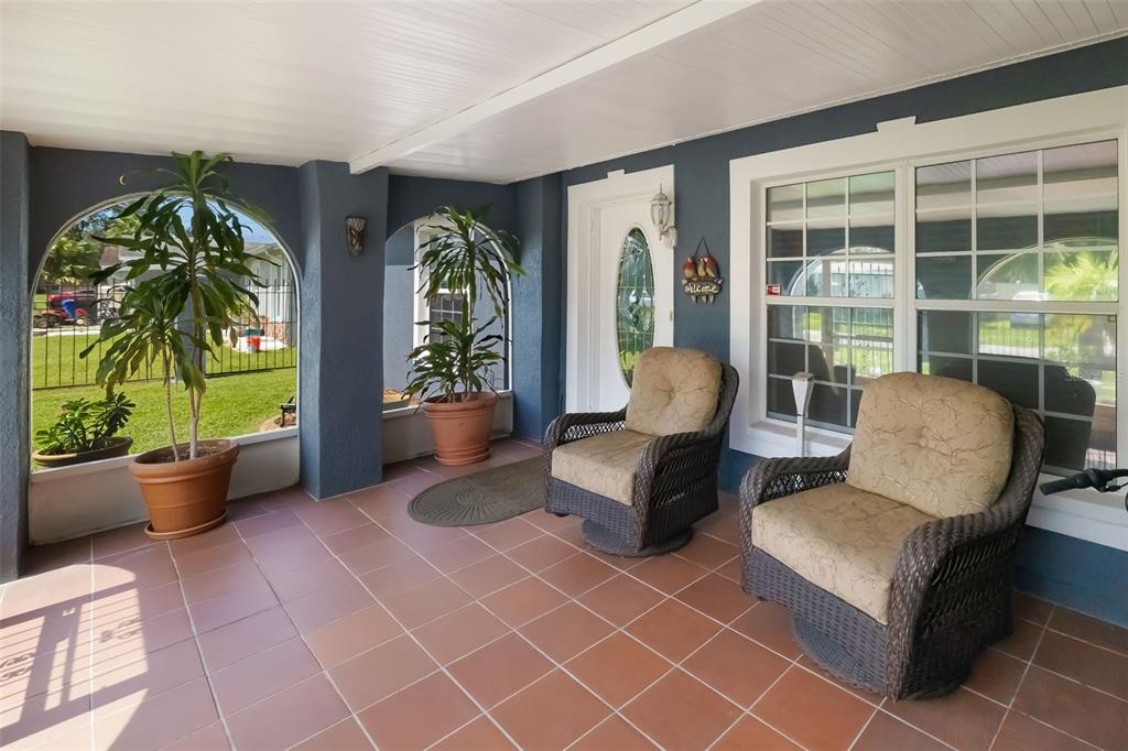 6012 Francis Drive Apollo Beach, FL 33572 - Photo 11 of 57 Gallery Image 11