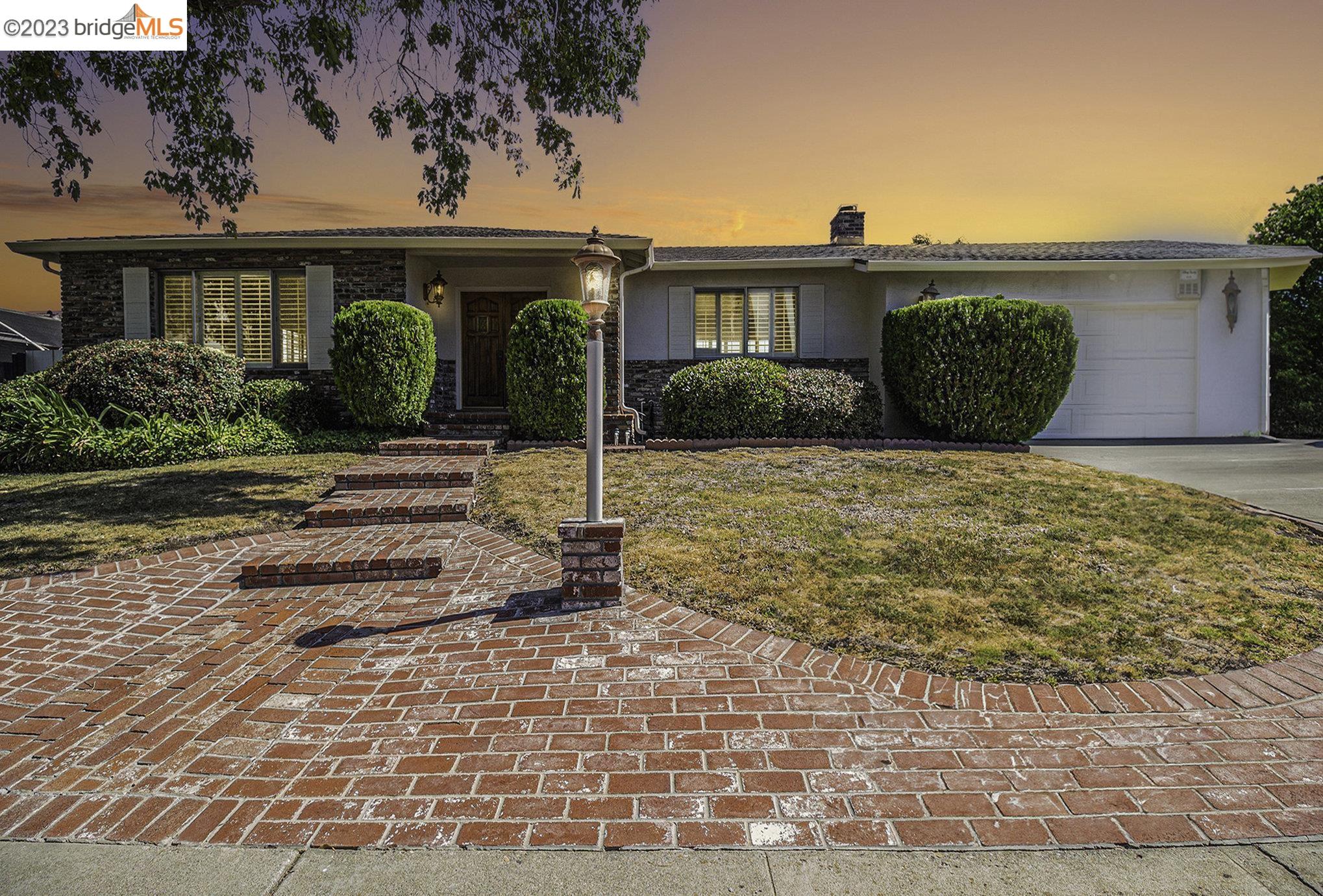 849 Santa Ana Drive Pittsburg, CA 94565 - Photo 1 of 1 a front view of a house with a yard