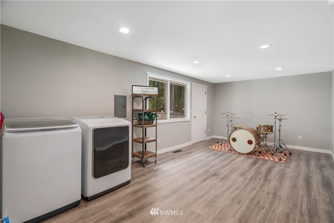14424 158th Place Southeast Renton, WA 98059 - Photo 14 of 35 Gallery Image 14