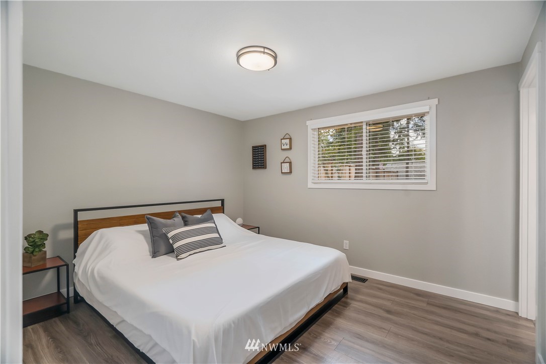 14424 158th Place Southeast Renton, WA 98059 - Photo 24 of 35 Gallery Image 24