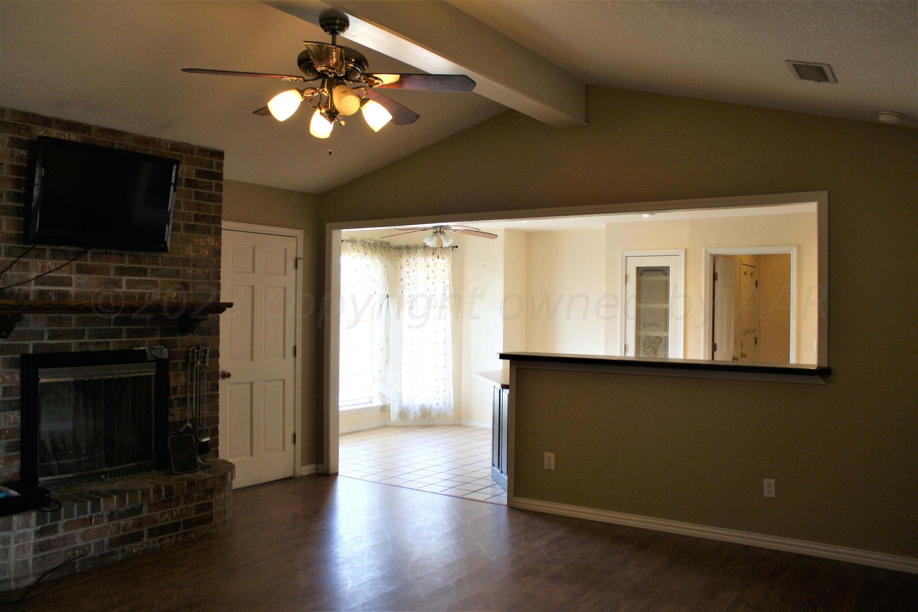8800 Dowell Road Amarillo, TX 79119 - Photo 3 of 18 4 living