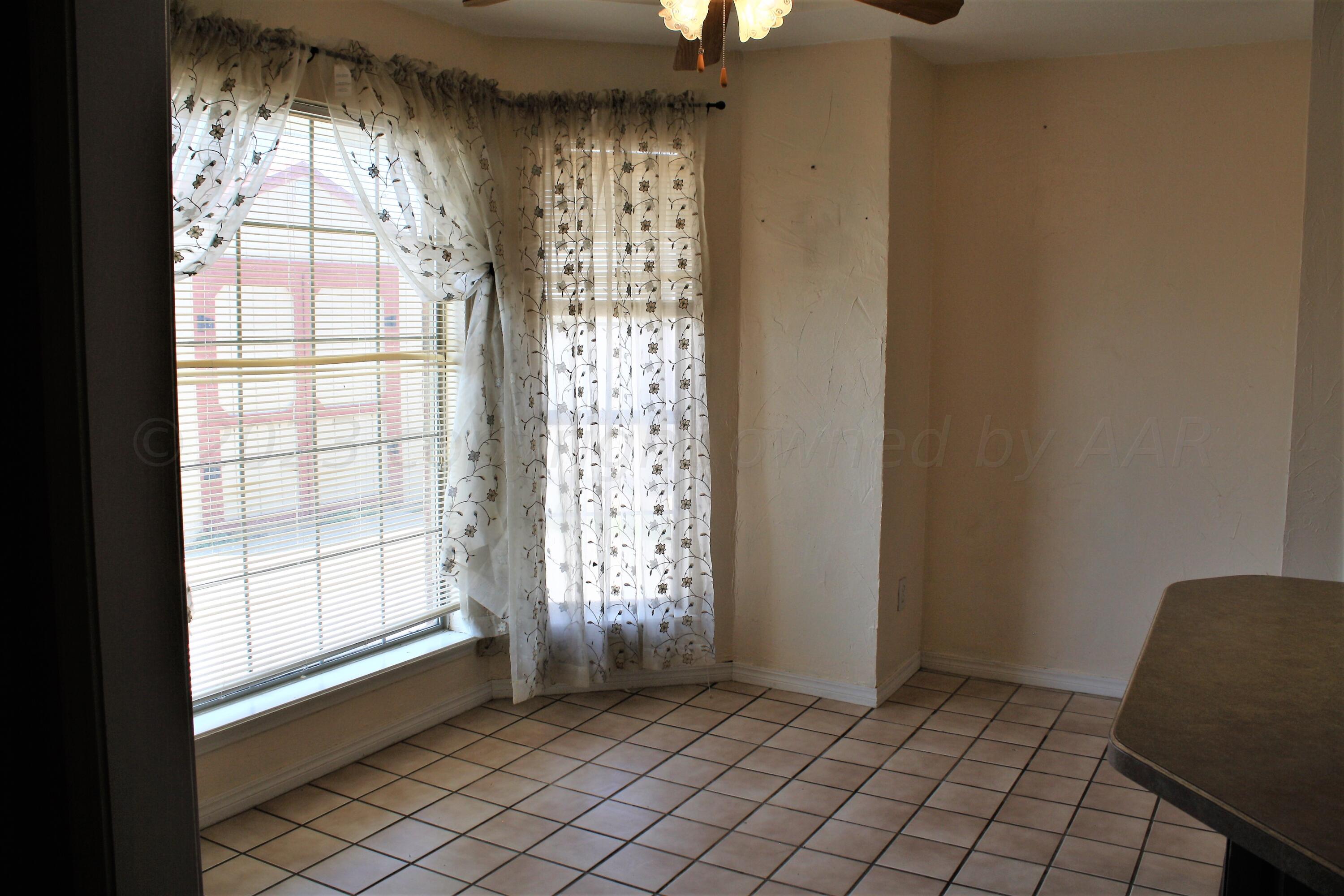 8800 Dowell Road Amarillo, TX 79119 - Photo 6 of 18 7 Dining