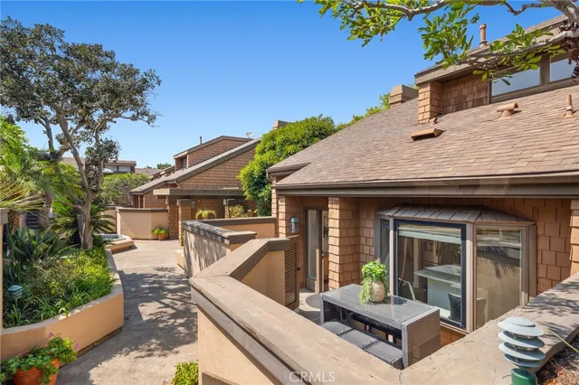 $1,295,000 | 49 Canyon Island Drive, Newport Beach, CA 92660