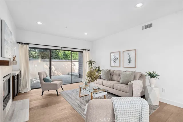 $1,295,000 | 49 Canyon Island Drive, Newport Beach, CA 92660