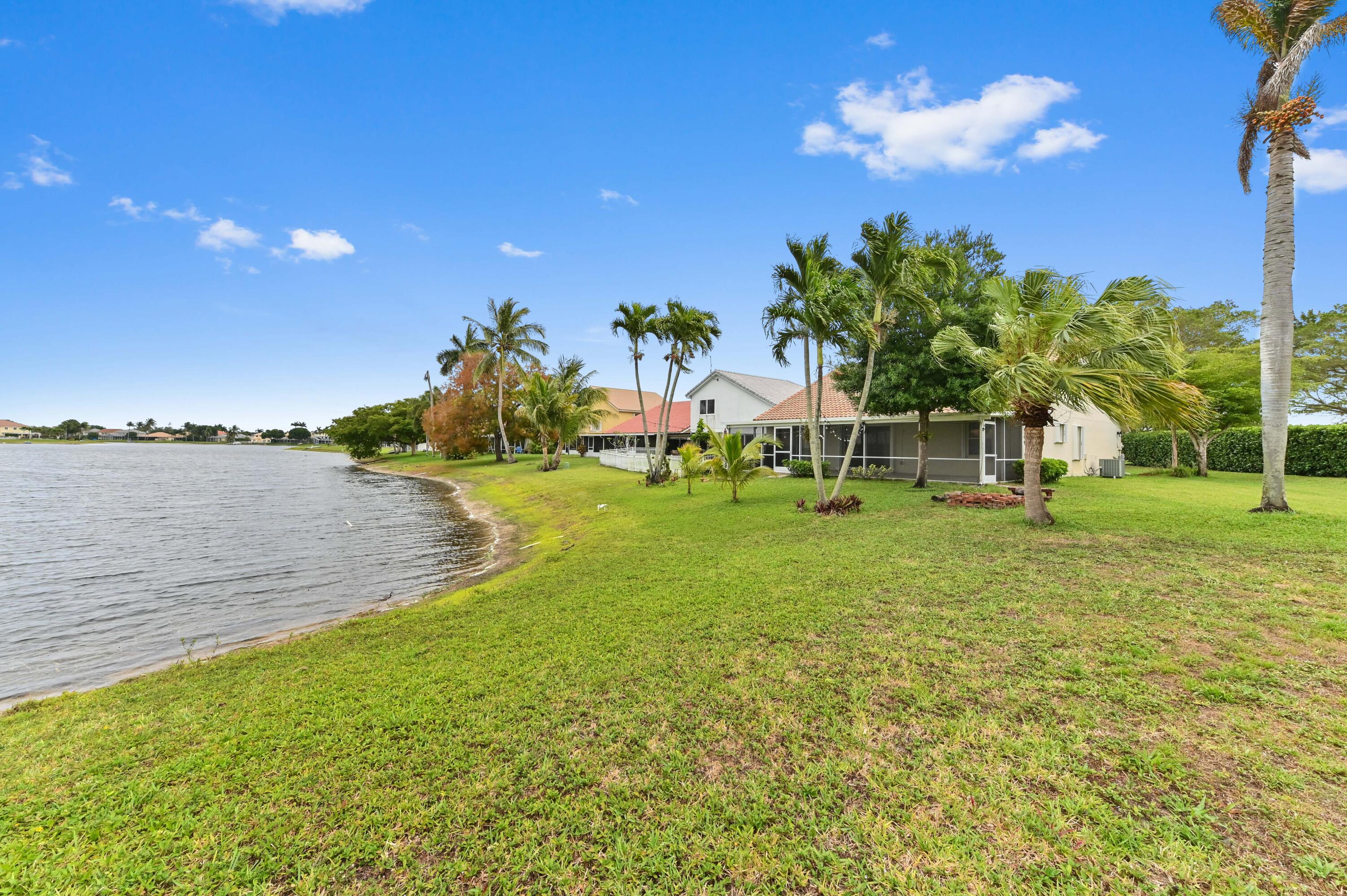 7433 Shell Ridge Terrace Lake Worth, FL 33467 - Photo 33 of 45 a view of a garden