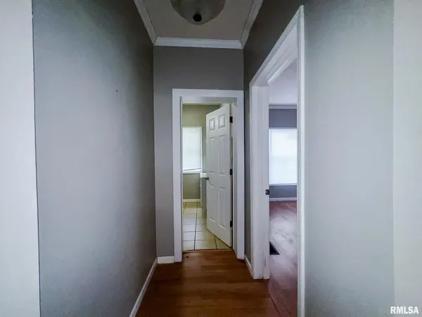 $147,000 | 300 West Goodall Street, Marion, IL 62959