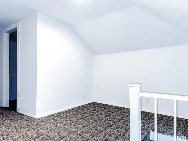 $147,000 | 300 West Goodall Street, Marion, IL 62959