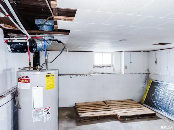 $147,000 | 300 West Goodall Street, Marion, IL 62959