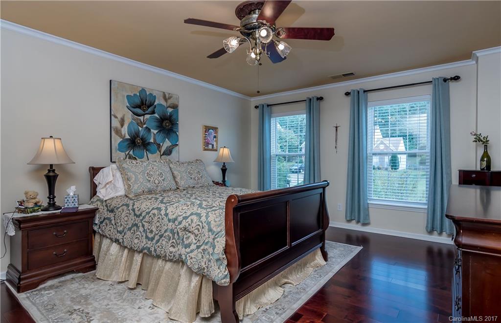 518 Clearbrook Road Matthews, NC 28105 - Photo 11 of 24 Gallery Image 11
