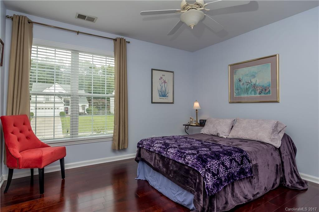 518 Clearbrook Road Matthews, NC 28105 - Photo 17 of 24 Gallery Image 17
