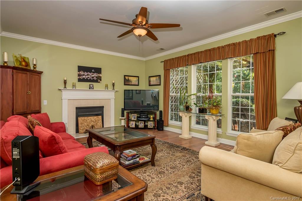 518 Clearbrook Road Matthews, NC 28105 - Photo 9 of 24 Gallery Image 9
