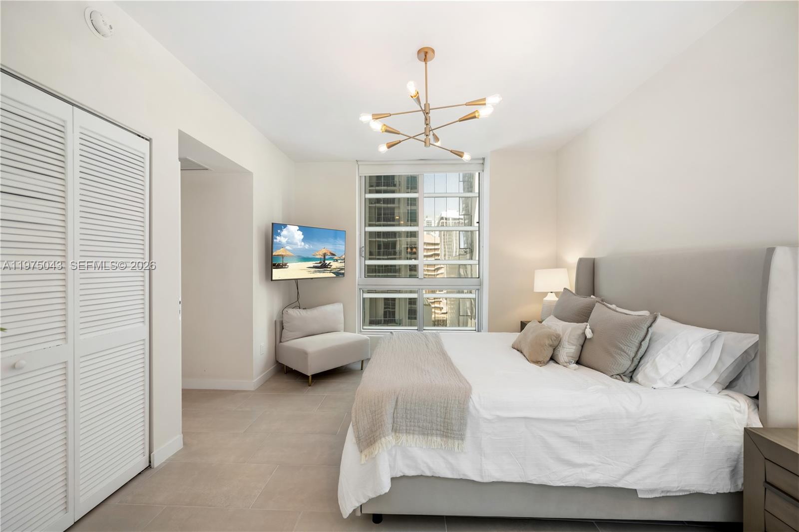 300 South Biscayne Boulevard, Unit T1502 Miami, FL 33131 - Photo 12 of 24