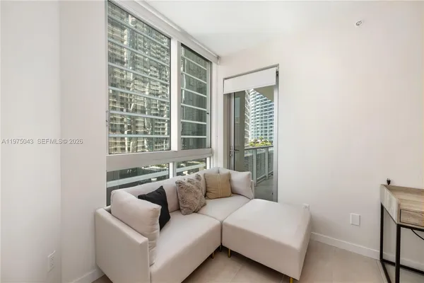 $4,250 | 300 South Biscayne Boulevard, Unit T1502, Miami, FL 33131
