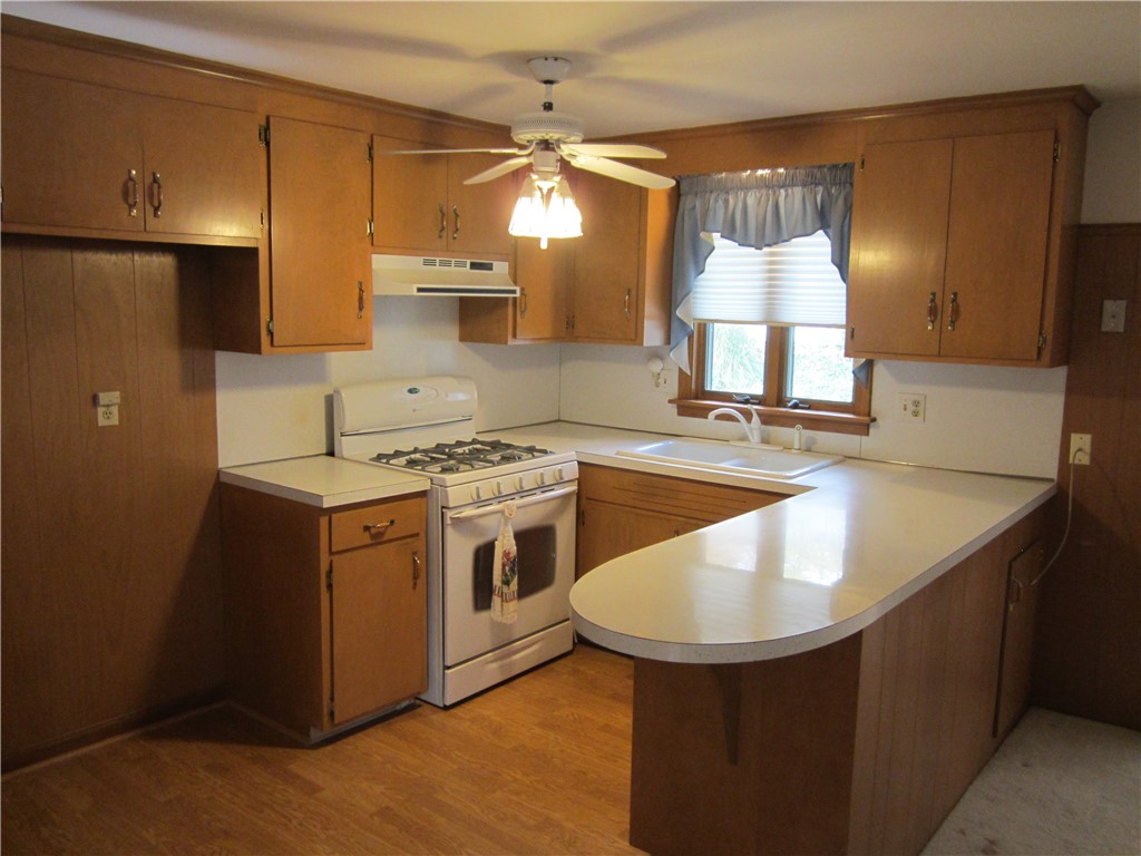 29 Valley Street Cranston, RI 02920 - Photo 14 of 29