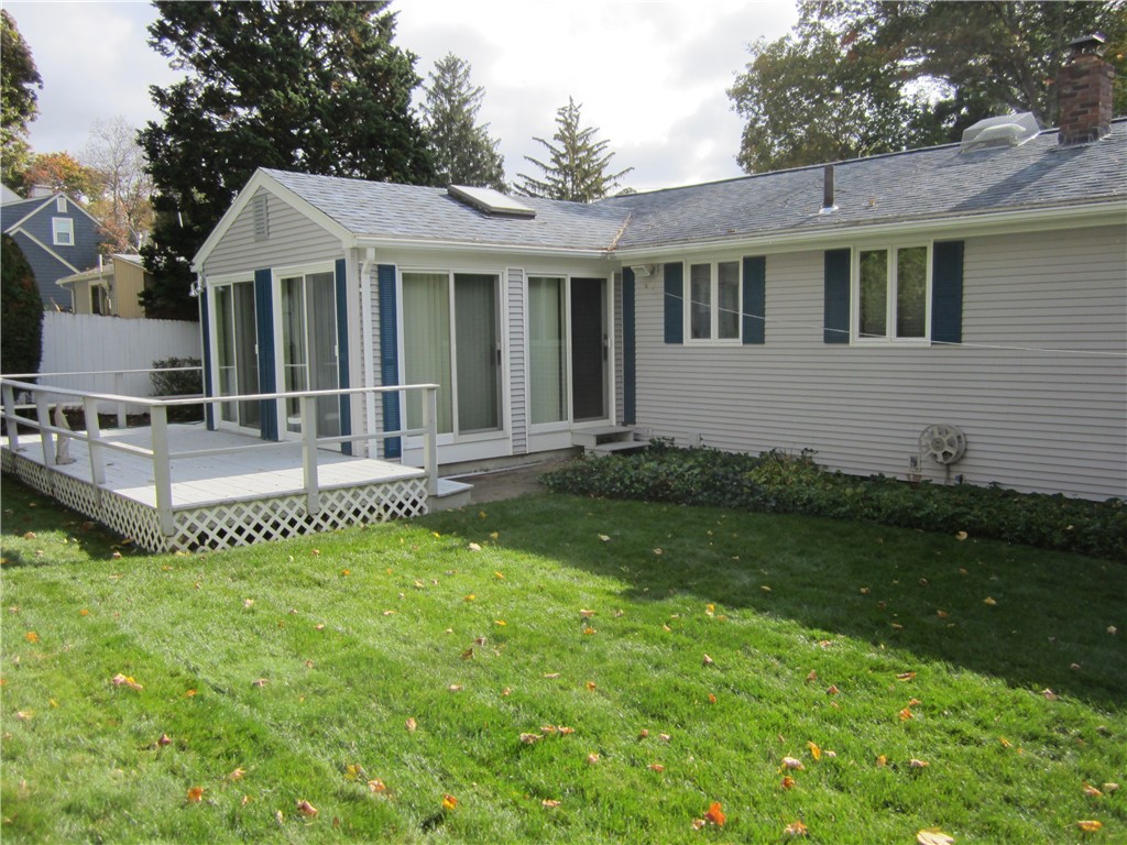 29 Valley Street Cranston, RI 02920 - Photo 2 of 29