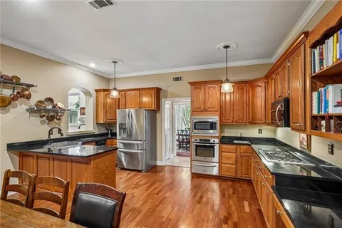 $749,900 | 304 Vine Court, Mandeville, LA 70448