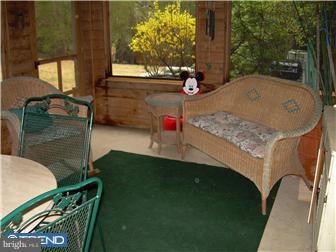 9 Johns Road Cheltenham, PA 19012 - Photo 11 of 12 Deck
