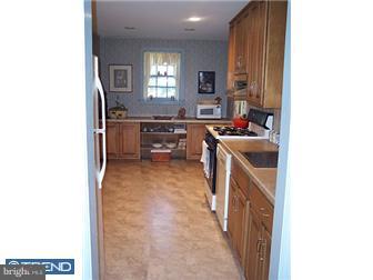 9 Johns Road Cheltenham, PA 19012 - Photo 5 of 12 Kitchen