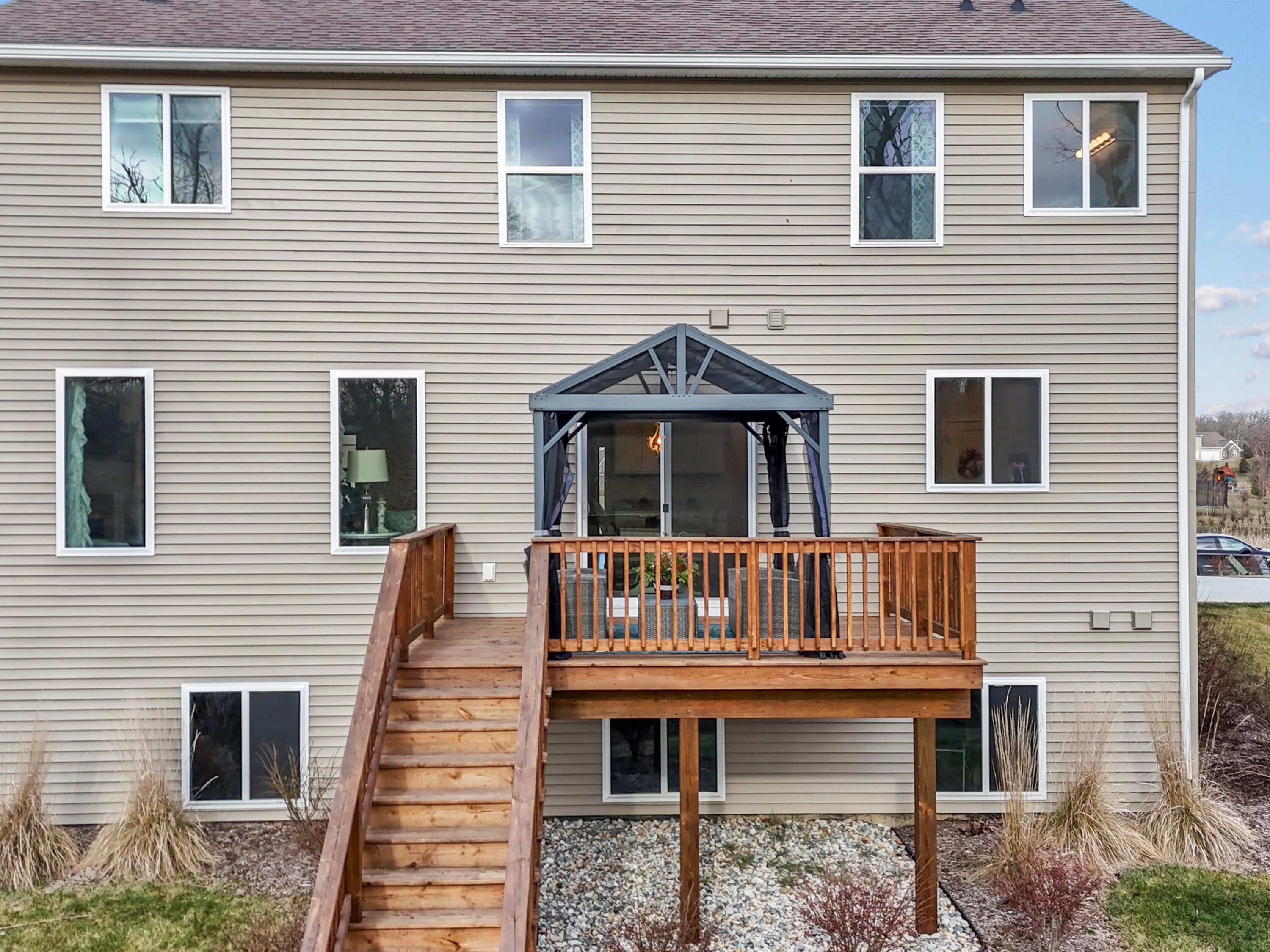 10460 River Edge Road Saline, MI 48176 - Photo 33 of 38 10-DJI_20250107141924_0268_D