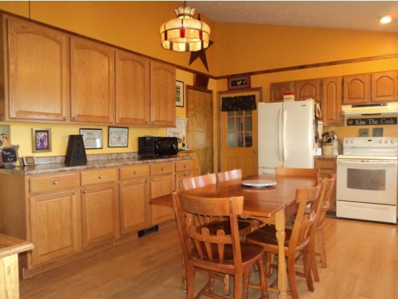 2306 Highgate Road St. Albans, VT 05478 - Photo 8 of 35